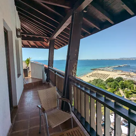 Beachfront Apartamento *